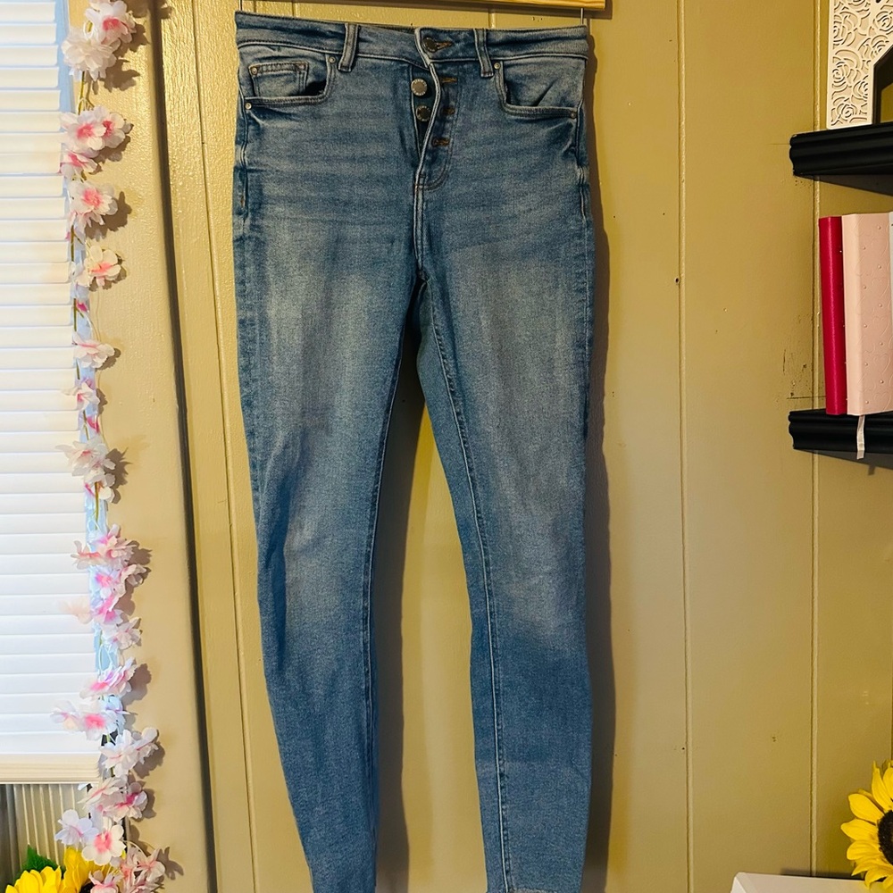 Boscov’s Denim&Co High Rise Sky Blue Jeans